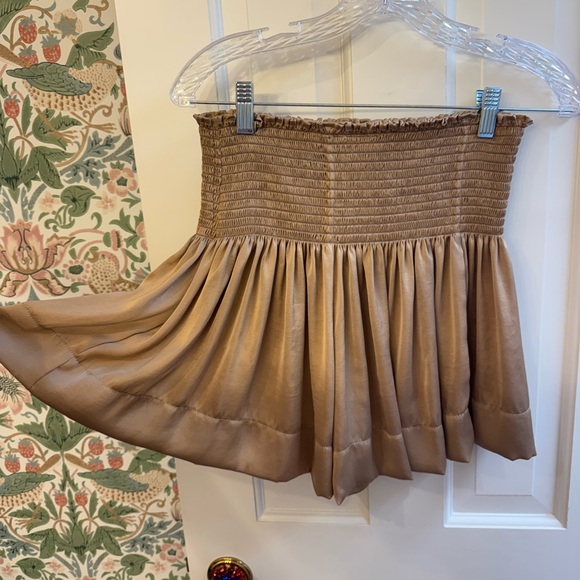 KOCH Elegant Tan Women's Skirt/Skort - Picture 2 of 5